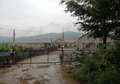 辉南县姚昕养猪场