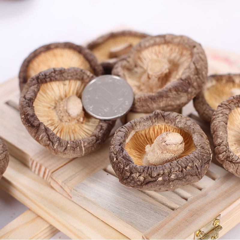 聚富香菇种植专业合作社   预售白面香菇干